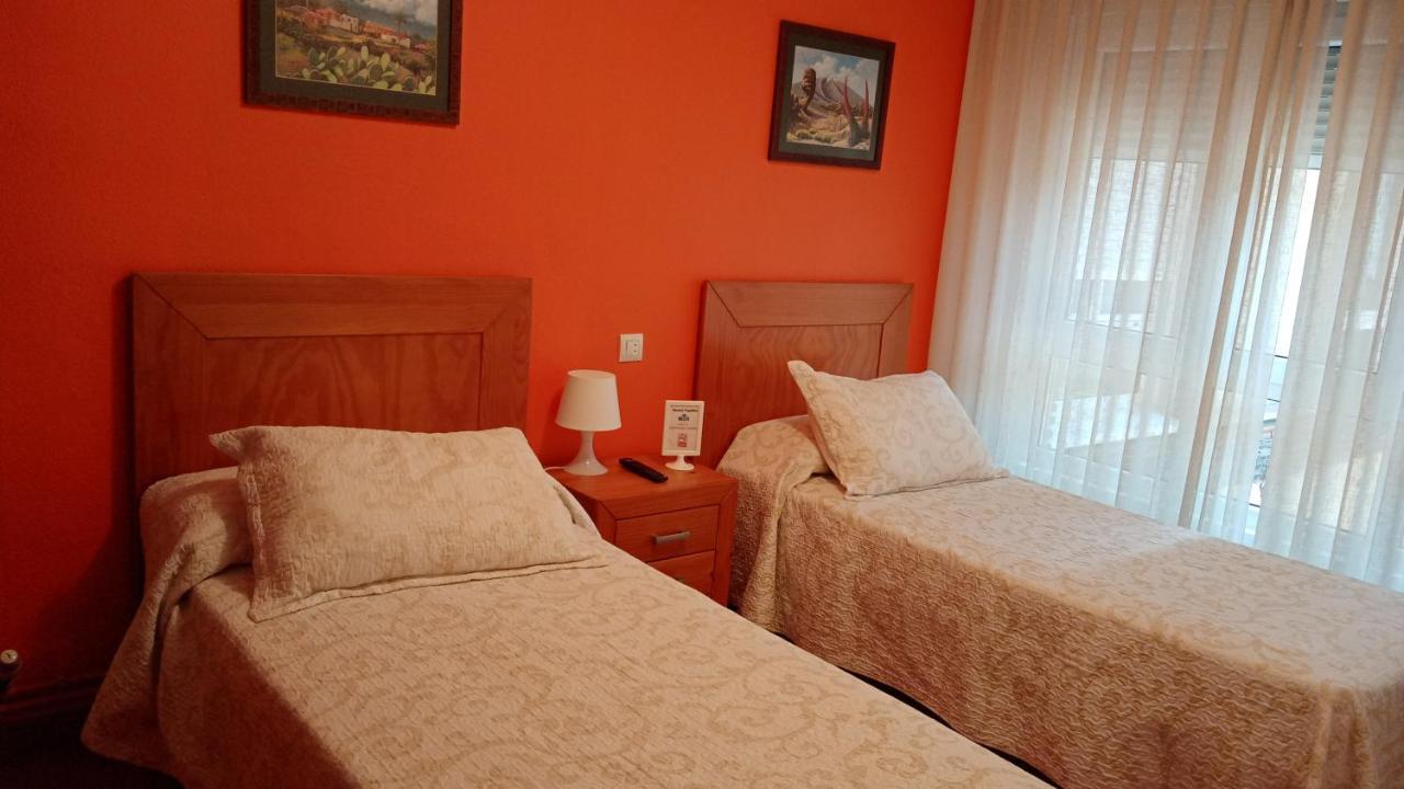 Pension Vegadeo Gijon Ngoại thất bức ảnh